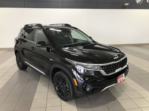 Used 2023 Kia Seltos Nightfall Edition image 7
