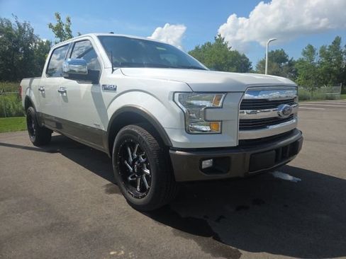 Used 2016 Ford F150 Lariat RWD image 1