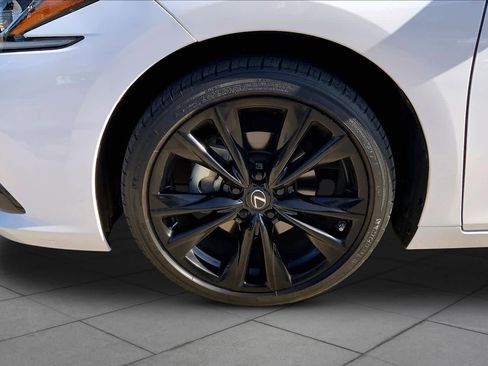 Used 2023 Lexus ES 350 F Sport w/ Accessory Package (Z2) FWD image 11