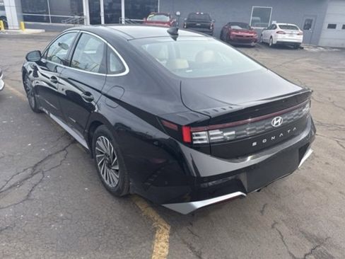 Used 2024 Hyundai Sonata Limited image 2