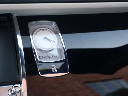 Certified 2017 Rolls-Royce Dawn image 14