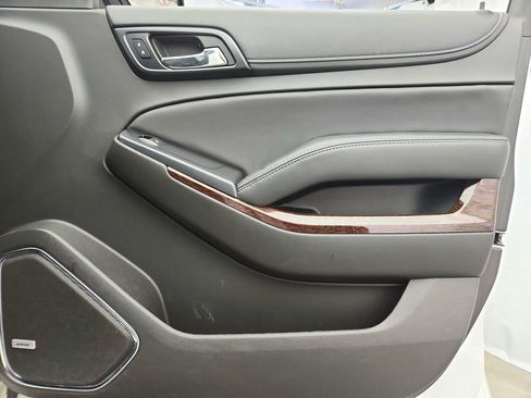 Used 2019 GMC Yukon SLE w/ SLE Value Package AWD/4WD image 26