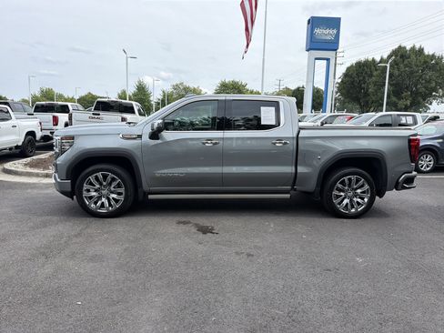 Used 2025 GMC Sierra 1500 Denali w/ Denali Reserve Package AWD/4WD image 7