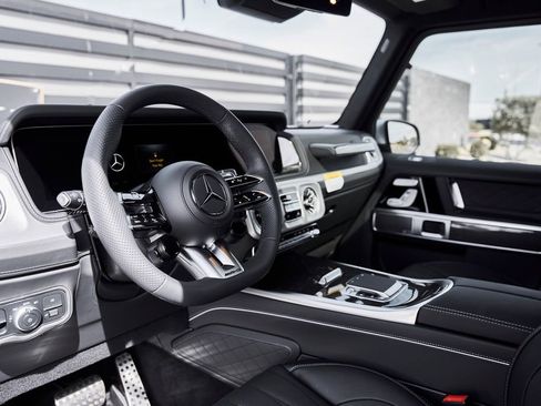 Used 2026 Mercedes-Benz G 63 AMG 4MATIC image 2