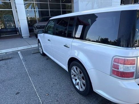 Used 2010 Ford Flex Limited FWD image 8