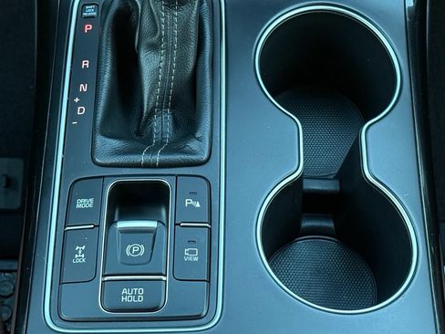 Used 2019 Kia Sorento SX image 26