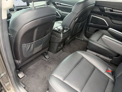 Used 2025 Kia Telluride S FWD image 31