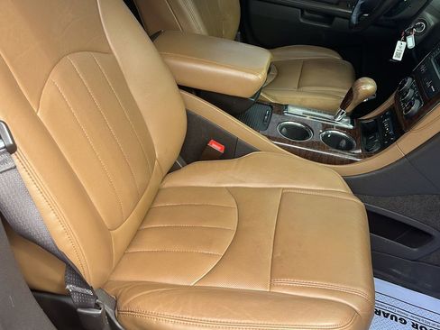 Used 2017 Buick Enclave Leather w/ Trailering Package image 33