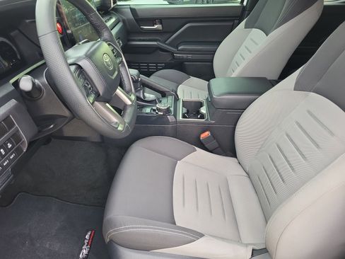 Used 2024 Toyota Tacoma TRD Off-Road w/ TRD Off Road Upgrade Package image 9