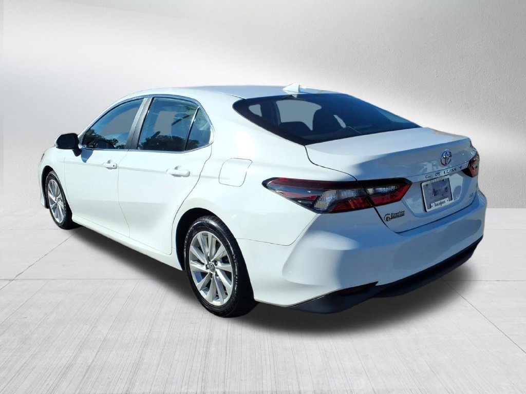 Used 2023 Toyota Camry LE FWD image 6