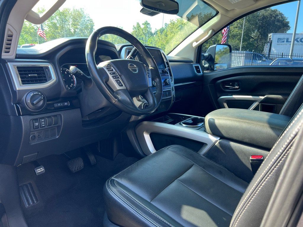 Used 2021 Nissan Titan SV w/ SV Convenience Package AWD/4WD image 16