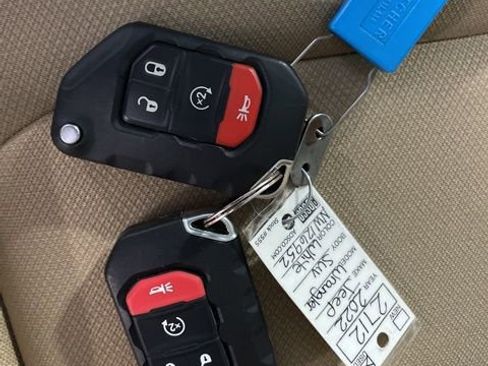 Used 2022 Jeep Wrangler Unlimited Sport image 63