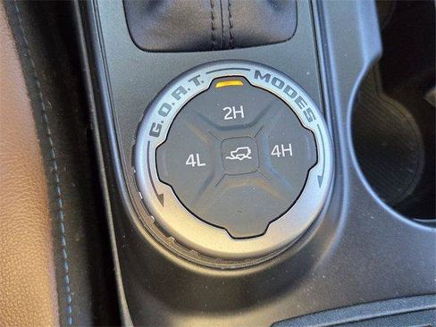 Used 2023 Ford Bronco Outer Banks image 18