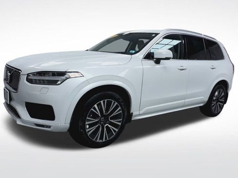 Used 2021 Volvo XC90 T6 Momentum w/ Advanced Package image 4
