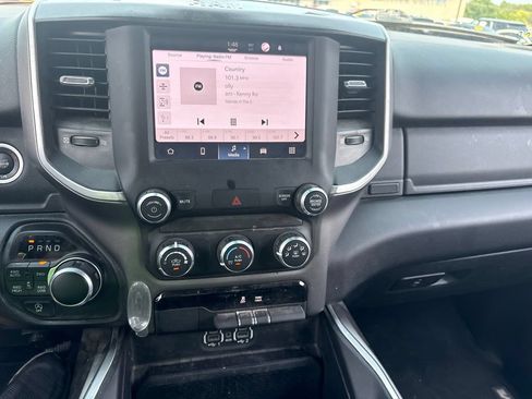 Used 2022 RAM 1500 Big Horn AWD/4WD image 14