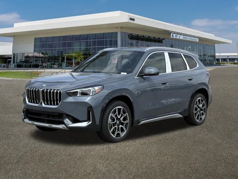 New 2026 BMW X1 xDrive28i w/ Technology Package AWD/4WD image 4