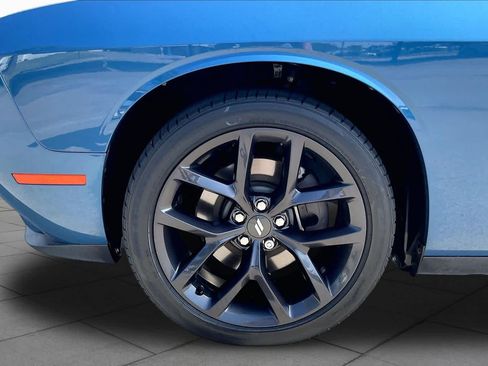 Used 2020 Dodge Challenger SXT w/ Plus Package RWD image 10