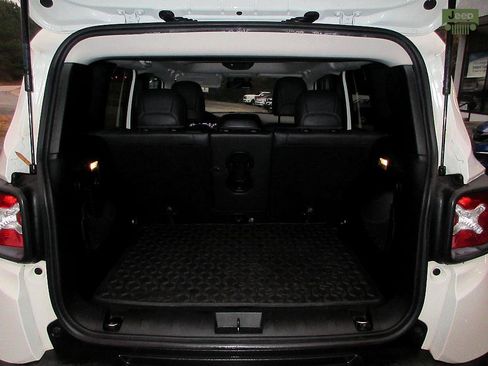 Used 2015 Jeep Renegade Trailhawk w/ Premium Leather Group image 22