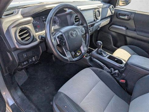 Used 2023 Toyota Tacoma TRD Off-Road w/ Technology Package AWD/4WD image 10