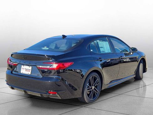 New 2026 Toyota Camry Hybrid image 17