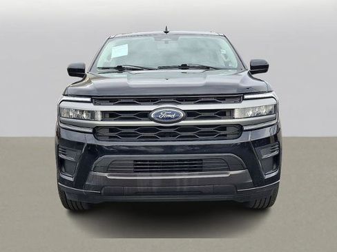 Used 2024 Ford Expedition XLT image 2