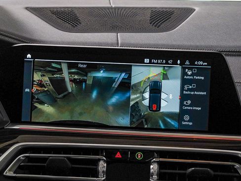 Used 2023 BMW X5 xDrive40i w/ M Sport Package image 14