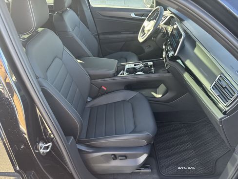 New 2026 Volkswagen Atlas Cross Sport SEL image 29