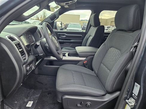 New 2026 RAM 1500 4x4 Crew Cab image 12