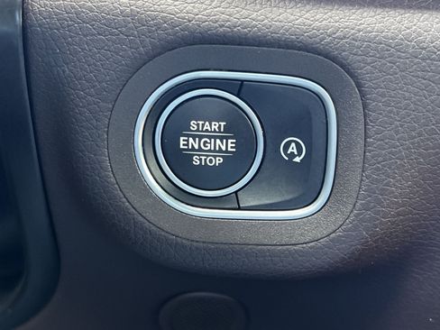 Used 2022 Mercedes-Benz GLS 450 4MATIC image 40