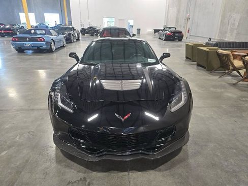Used 2016 Chevrolet Corvette Z06 w/ 3LZ Preferred Equipment Group RWD image 2