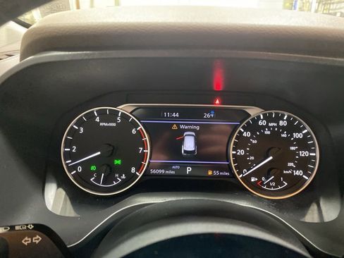 Used 2021 Nissan Rogue SL w/ Premium Package image 23