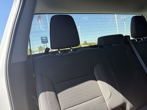 Used 2025 Chevrolet Silverado 2500 LT w/ Convenience Package image 42