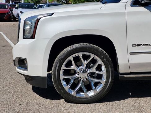 Used 2019 GMC Yukon XL Denali w/ Denali Ultimate Package AWD/4WD image 6
