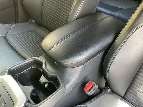 Used 2021 Toyota RAV4 XSE AWD/4WD image 18