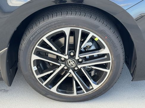 New 2026 Toyota Camry XLE w/ Premium Package FWD image 15