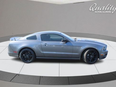 Used 2014 Ford Mustang Coupe image 3