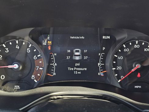 New 2026 Jeep Compass Latitude image 11