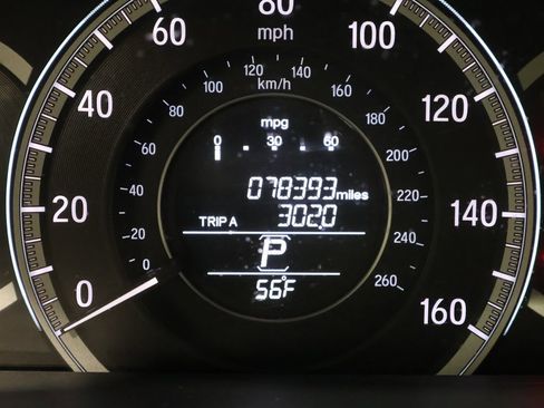 Used 2017 Honda Accord EX image 38