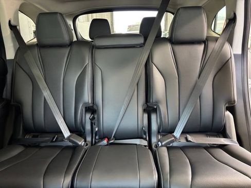 Used 2024 Acura MDX SH-AWD w/ Technology Package image 25