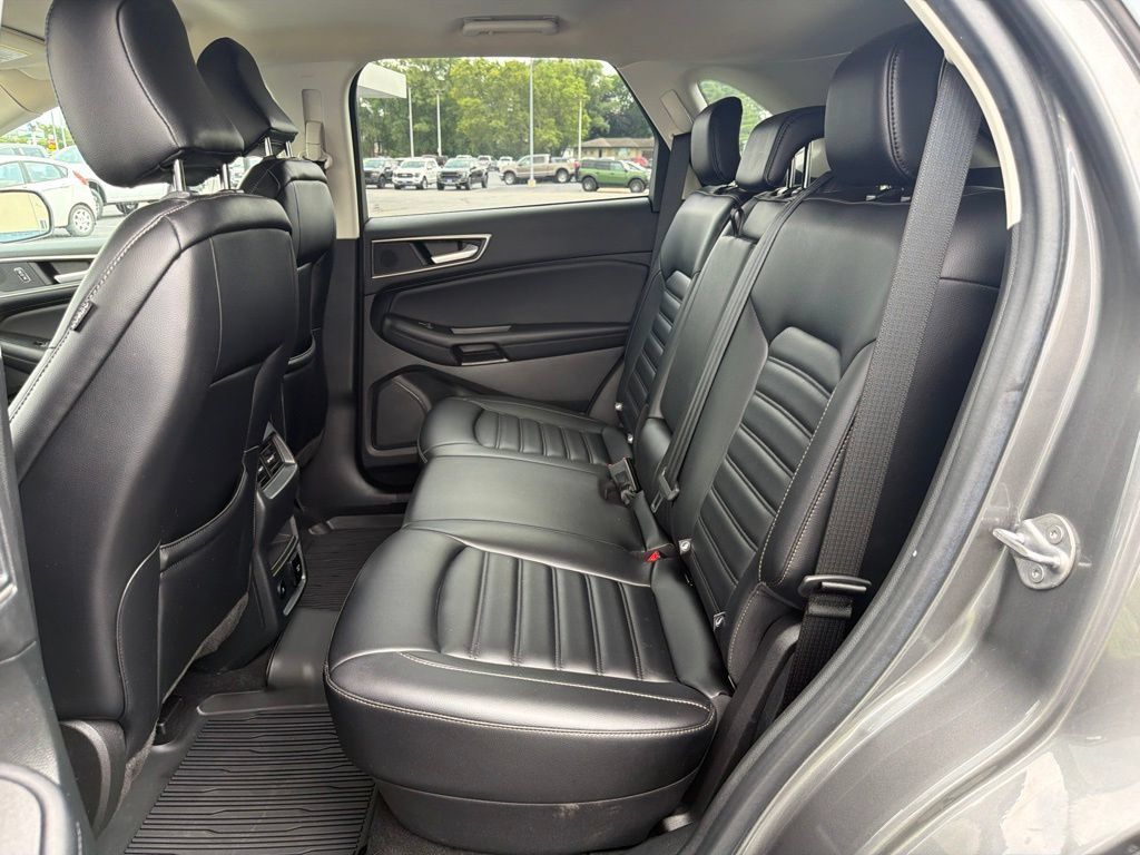 Certified 2023 Ford Edge SEL w/ Convenience Package AWD/4WD image 12