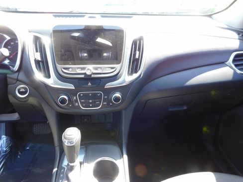 Used 2018 Chevrolet Equinox LT w/ Sun & Infotainment Package FWD image 9