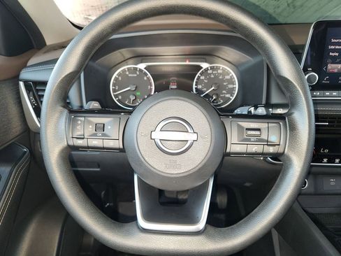 Certified 2023 Nissan Rogue SV image 22