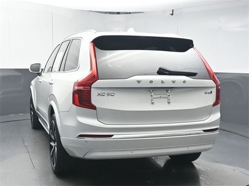Used 2023 Volvo XC90 B6 Plus w/ Protection Package image 6