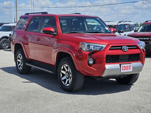 Used 2021 Toyota 4Runner TRD Off-Road AWD/4WD image 3