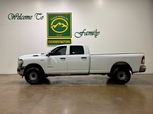 Used 2022 RAM 2500 Tradesman AWD/4WD image 9