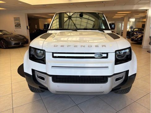 Used 2023 Land Rover Defender 130 SE AWD/4WD image 2