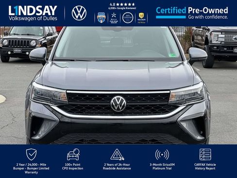 Used 2023 Volkswagen Taos SE image 2