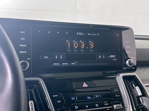 Used 2022 Kia Sorento SX Prestige w/ Panoramic Sunroof Package image 15