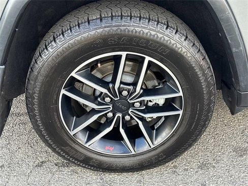 Used 2021 Jeep Grand Cherokee Trailhawk w/ Trailhawk Luxury Group image 31