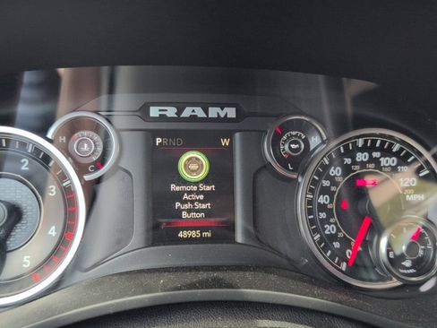 Used 2021 RAM 2500 Big Horn w/ Night Edition AWD/4WD image 4